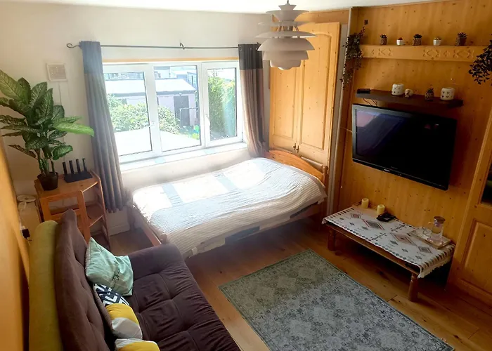 民宿 The Hideout !