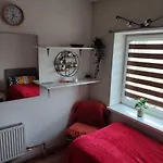 The Hideout ! Δωμάτια σε οικογενειακή κατοικία *